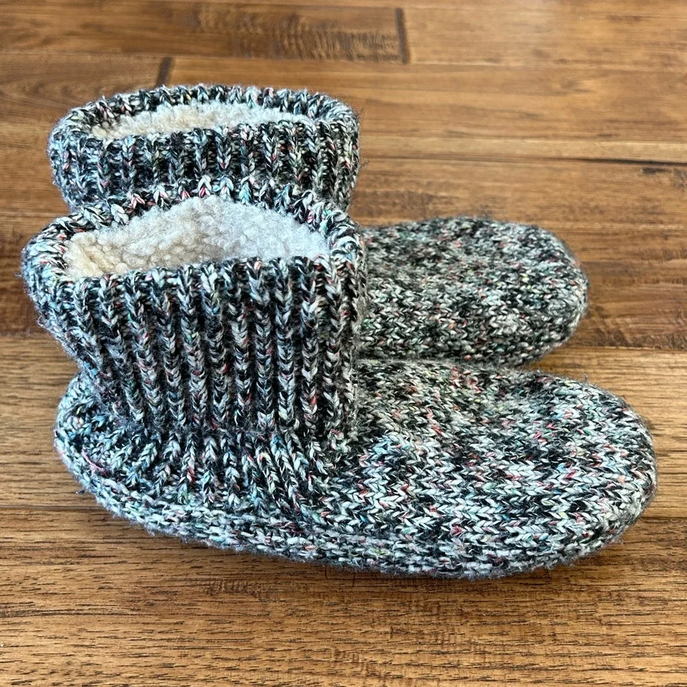 Bombas Gripper Slippers Booties Cozy Knit Multicolor Youth Shoe Size 1 - 5 - Picture 9 of 9